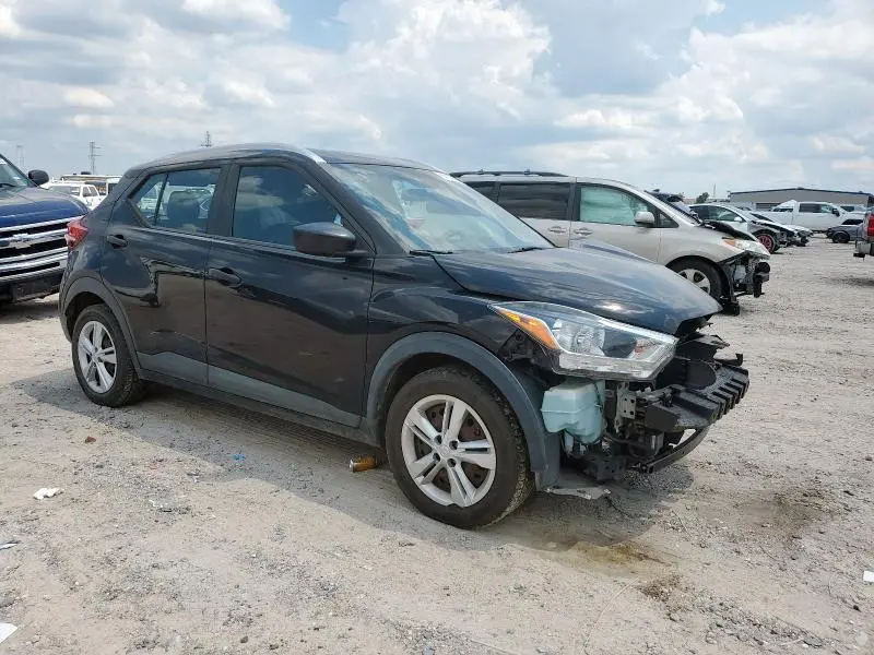 2019 NISSAN KICKS S  