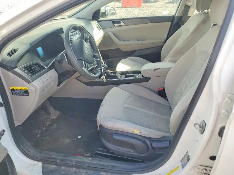 2017 HYUNDAI SONATA SE  