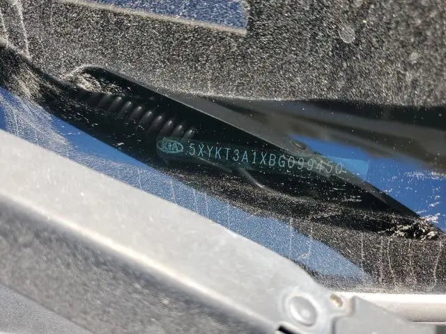 2011 KIA SORENTO BASE  