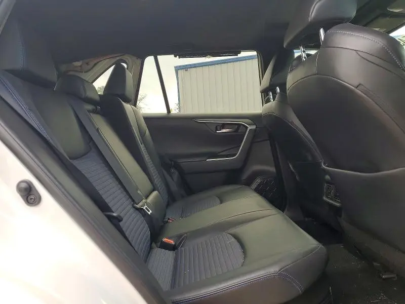 2021 TOYOTA RAV4 XSE  