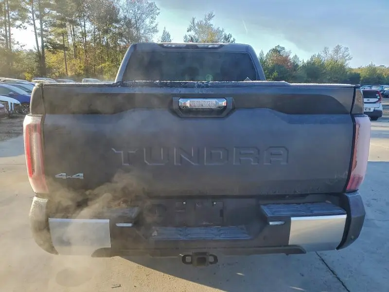 2024 TOYOTA TUNDRA CREWMAX LIMITED  