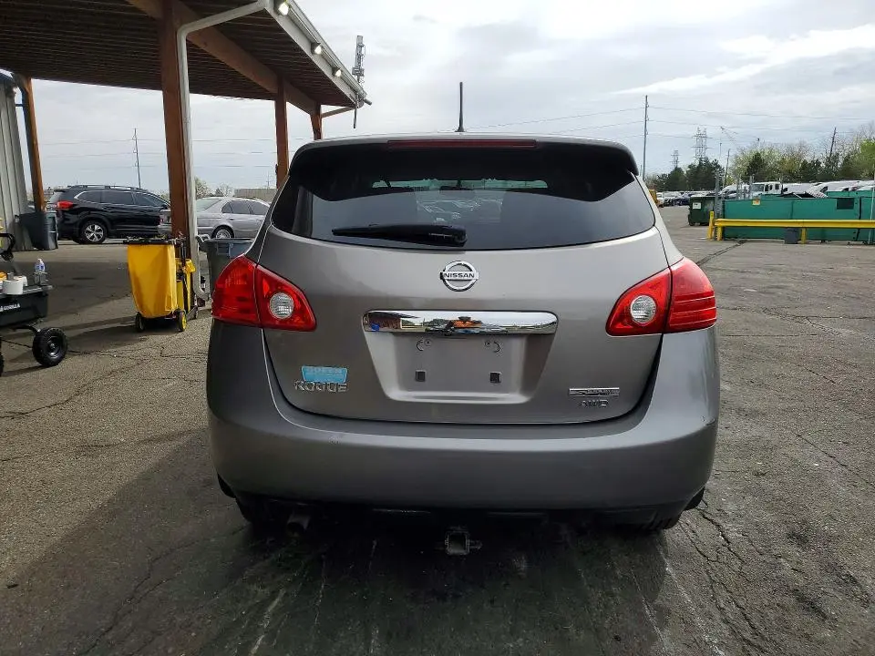 2012 NISSAN ROGUE S  