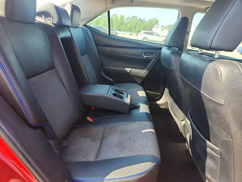 2018 TOYOTA COROLLA SE  