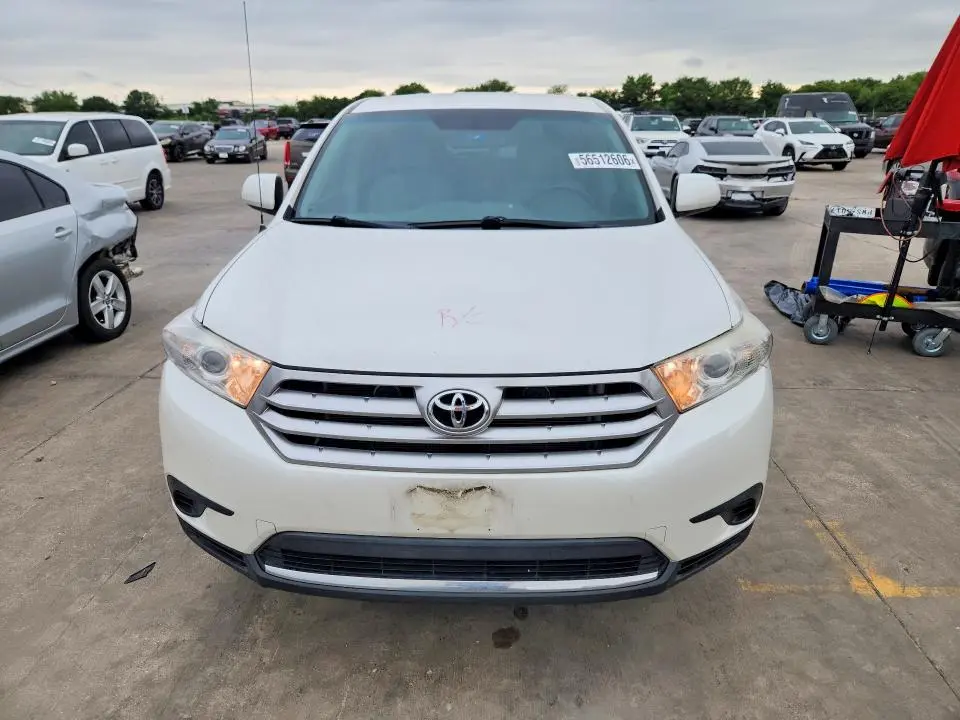 2011 TOYOTA HIGHLANDER BASE  