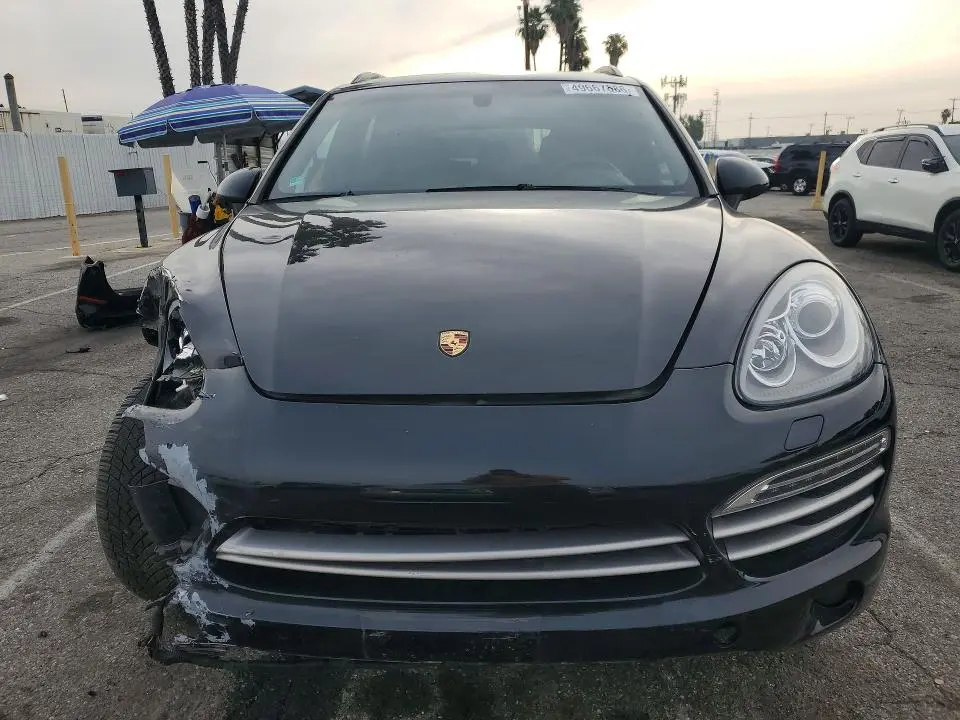 2014 PORSCHE CAYENNE   
