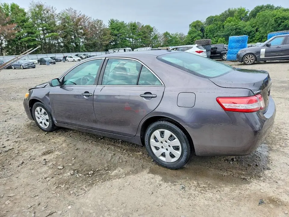 2011 TOYOTA CAMRY LE  