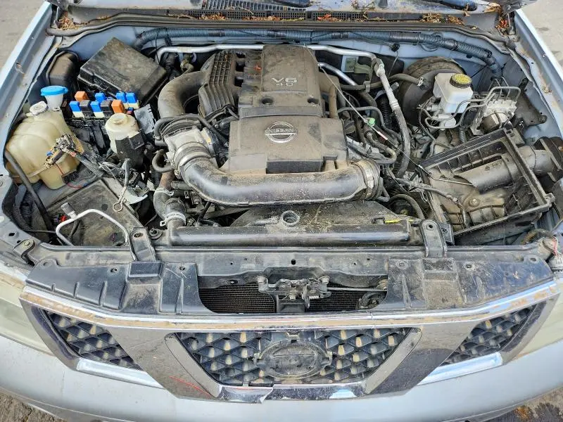 2011 NISSAN FRONTIER SV V6  