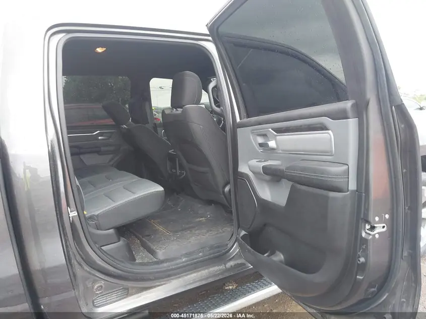 2022 RAM 1500 BIG HORN  4X4 5'7 BOX