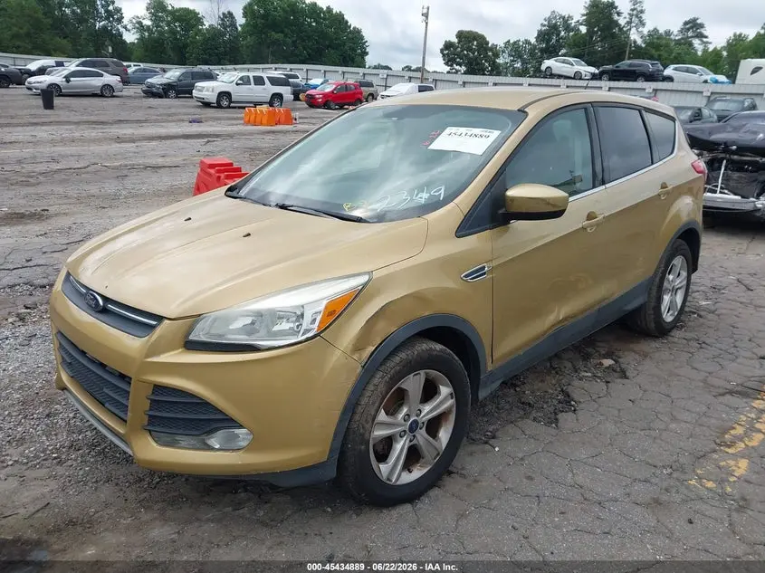 2015 FORD ESCAPE SE