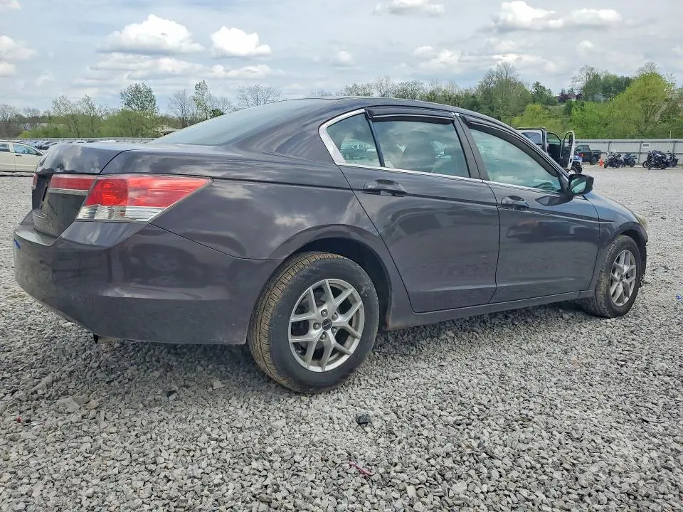 2011 HONDA ACCORD LX  