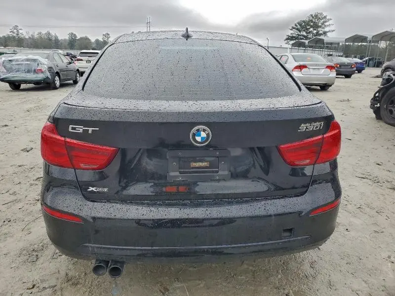 2018 BMW 330 XIGT  
