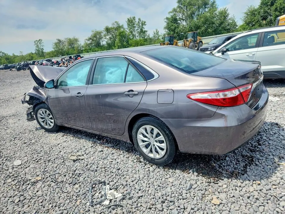 2015 TOYOTA CAMRY LE  