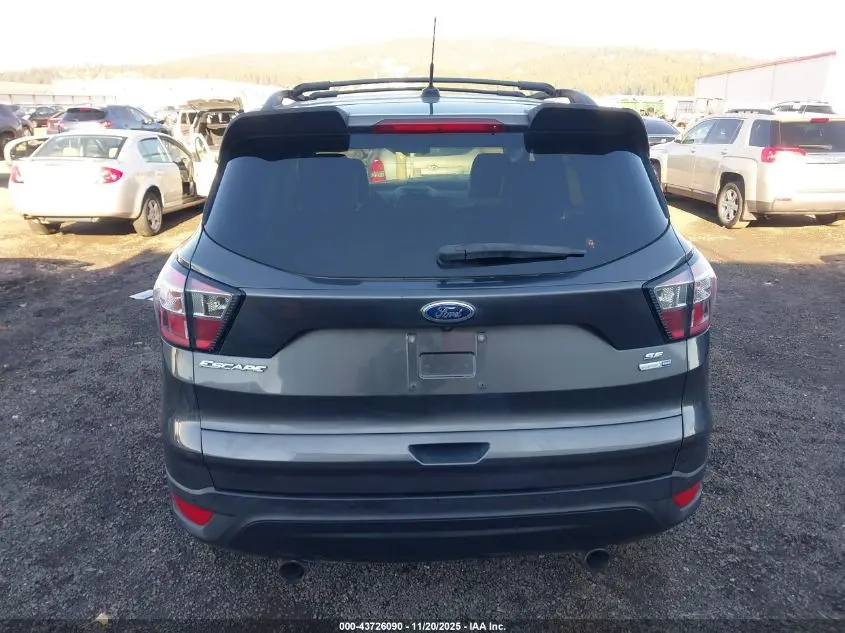 2017 FORD ESCAPE SE