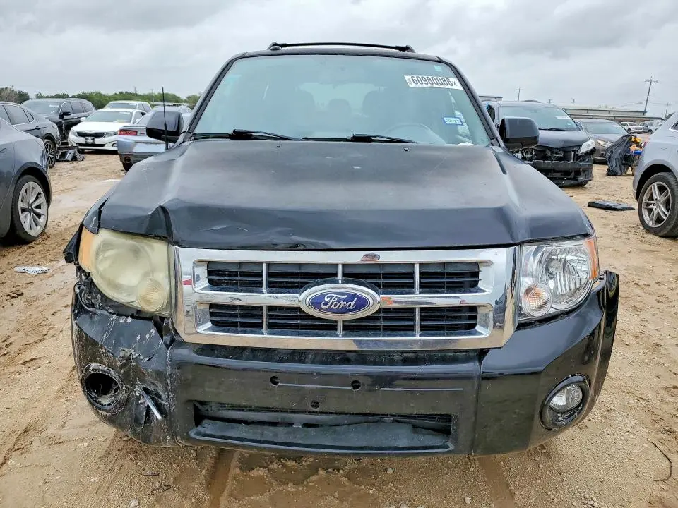 2010 FORD ESCAPE LIMITED  