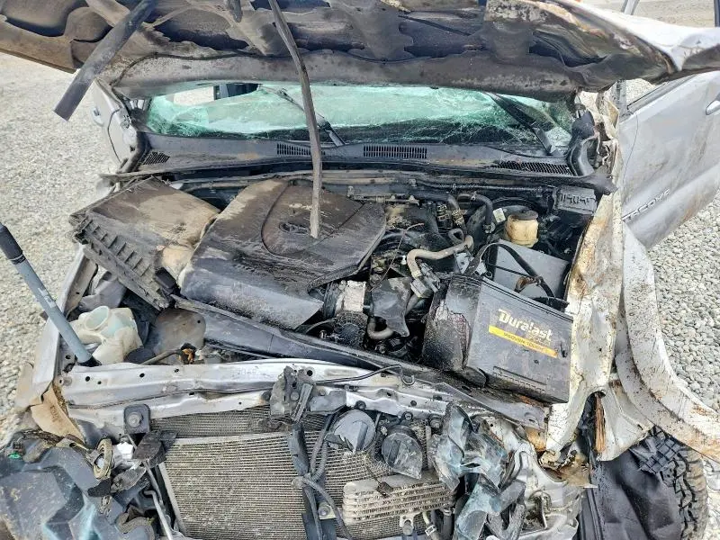 2019 TOYOTA TACOMA SR5 V6  