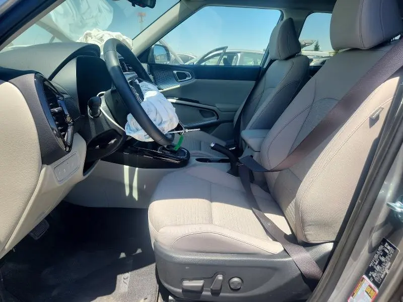 2025 KIA SOUL EX  