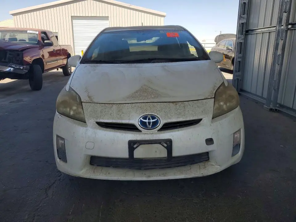2011 TOYOTA PRIUS THREE  