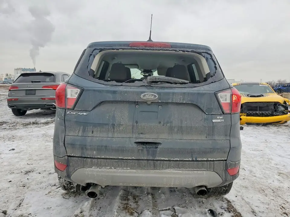 2019 FORD ESCAPE SE  