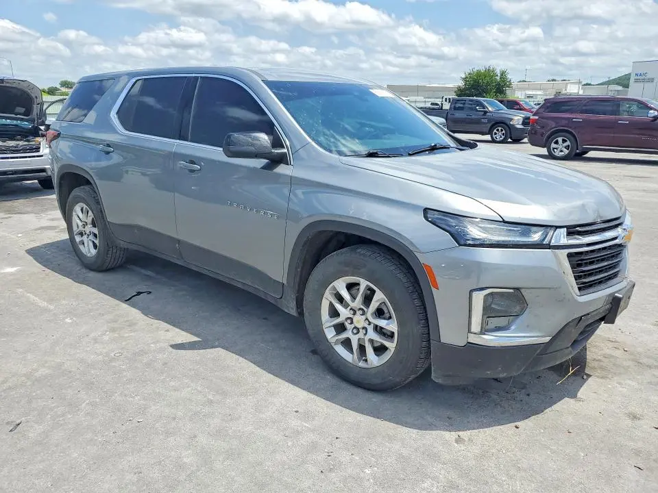 2023 CHEVROLET TRAVERSE LS  