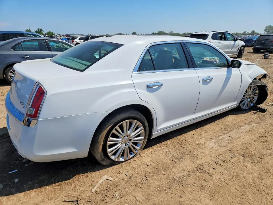 2013 CHRYSLER 300C   