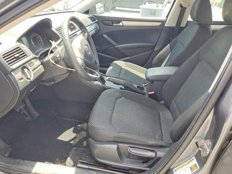 2014 VOLKSWAGEN PASSAT S  