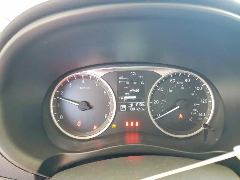 2021 NISSAN KICKS S  