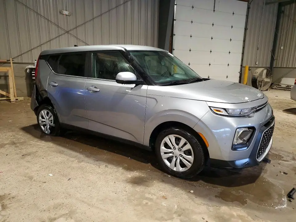 2022 KIA SOUL LX  