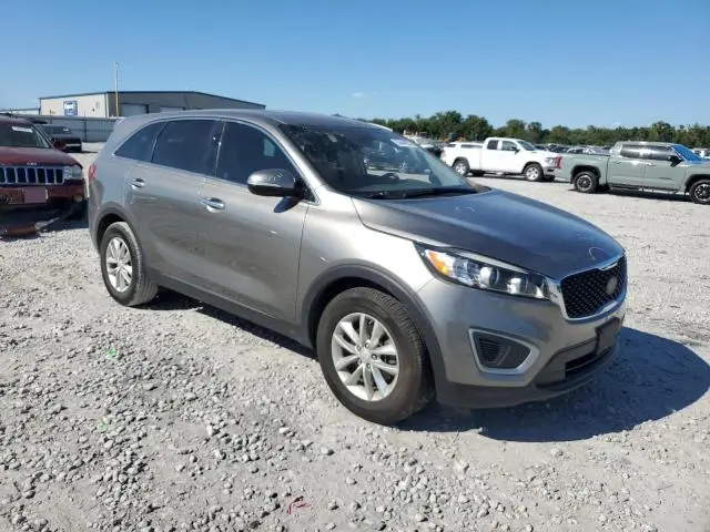 2017 KIA SORENTO LX  
