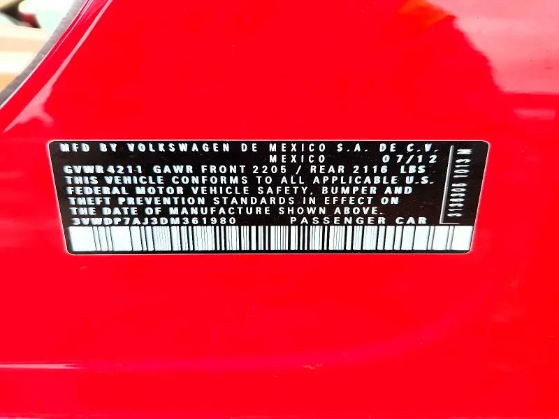 2013 VOLKSWAGEN JETTA SE  
