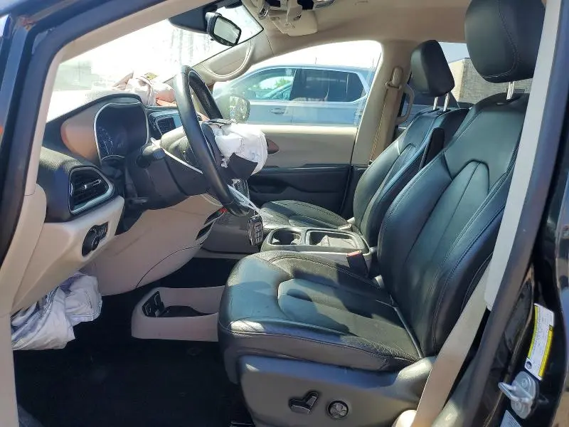 2017 CHRYSLER PACIFICA TOURING L  