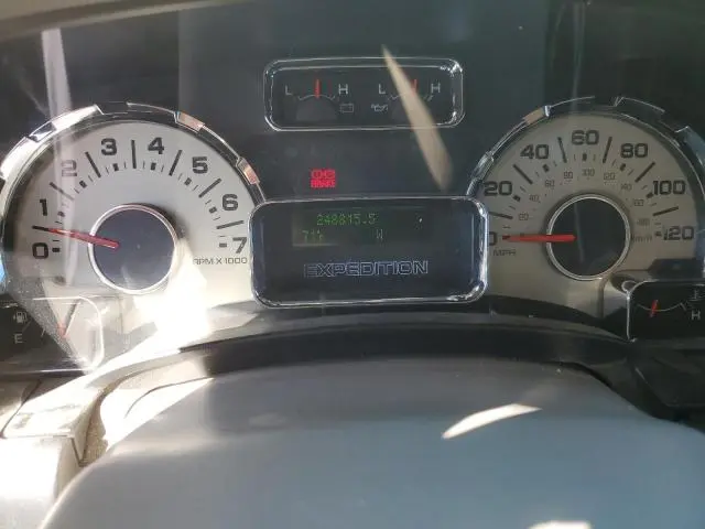 2010 FORD EXPEDITION XLT  
