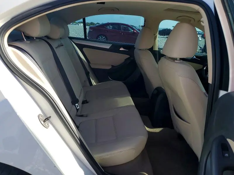 2012 VOLKSWAGEN JETTA TDI  