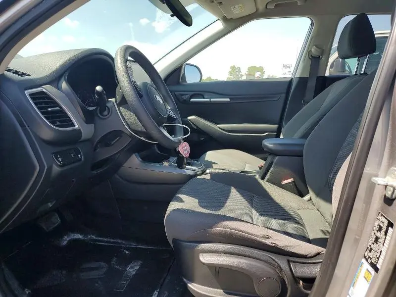 2021 KIA SELTOS LX  
