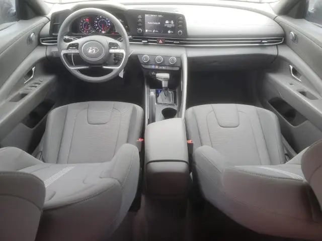 2023 HYUNDAI ELANTRA SE  