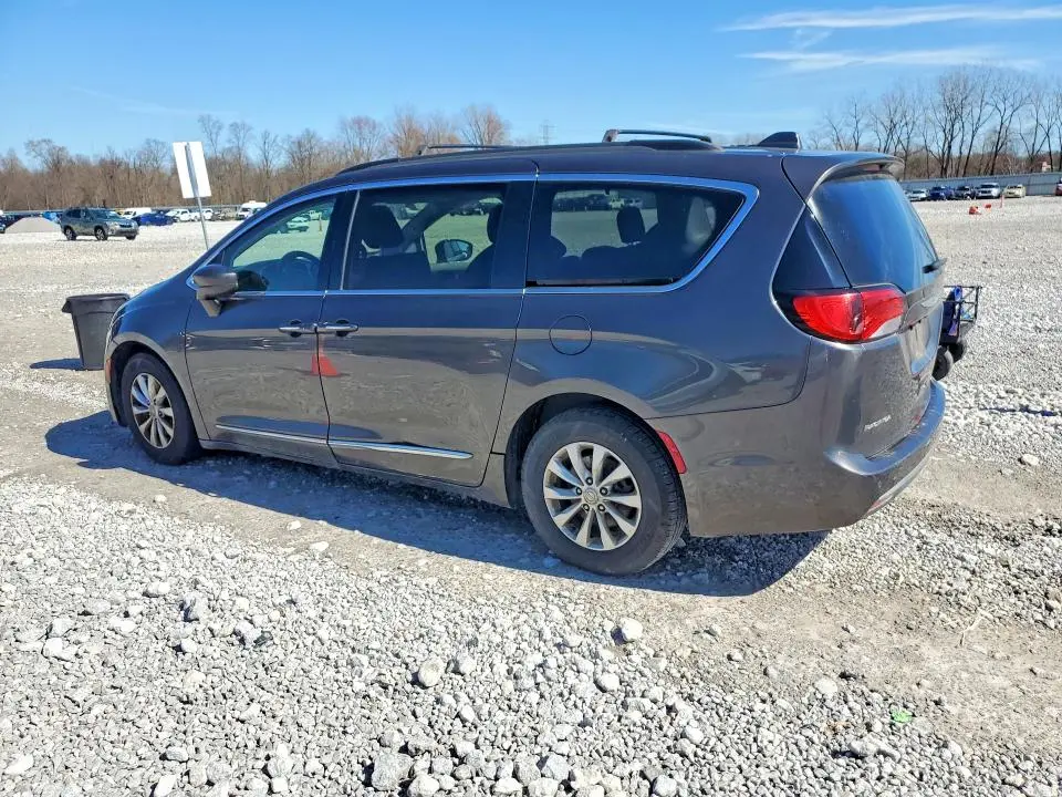 2017 CHRYSLER PACIFICA TOURING L  