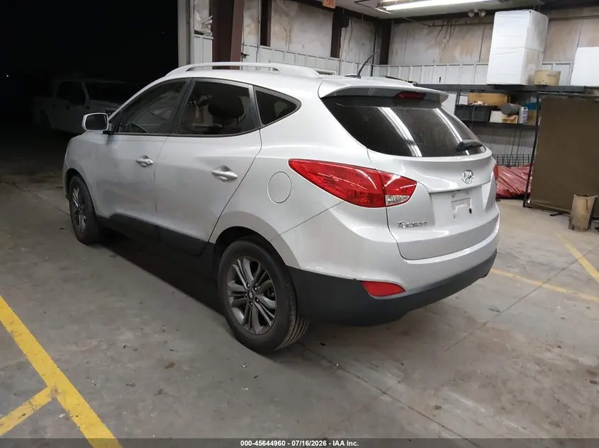 2015 HYUNDAI TUCSON SE