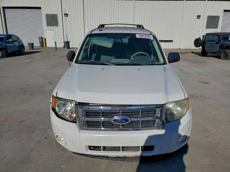 2010 FORD ESCAPE XLT  