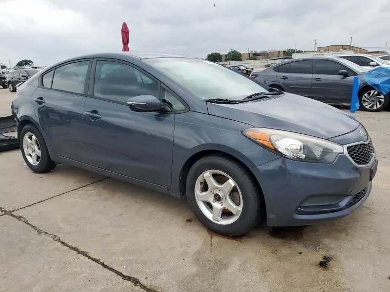 2016 KIA FORTE LX  