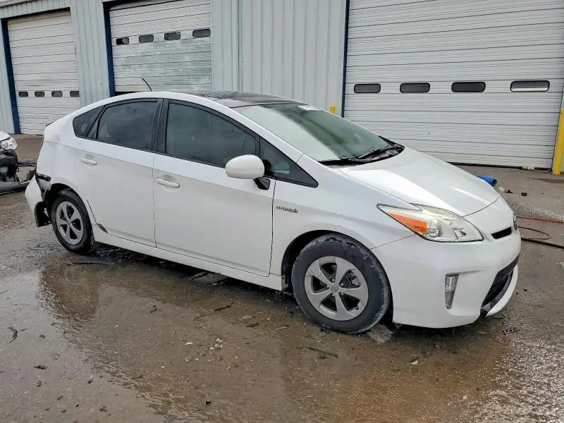 2013 TOYOTA PRIUS   