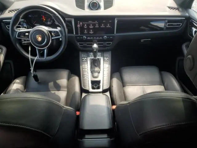 2019 PORSCHE MACAN