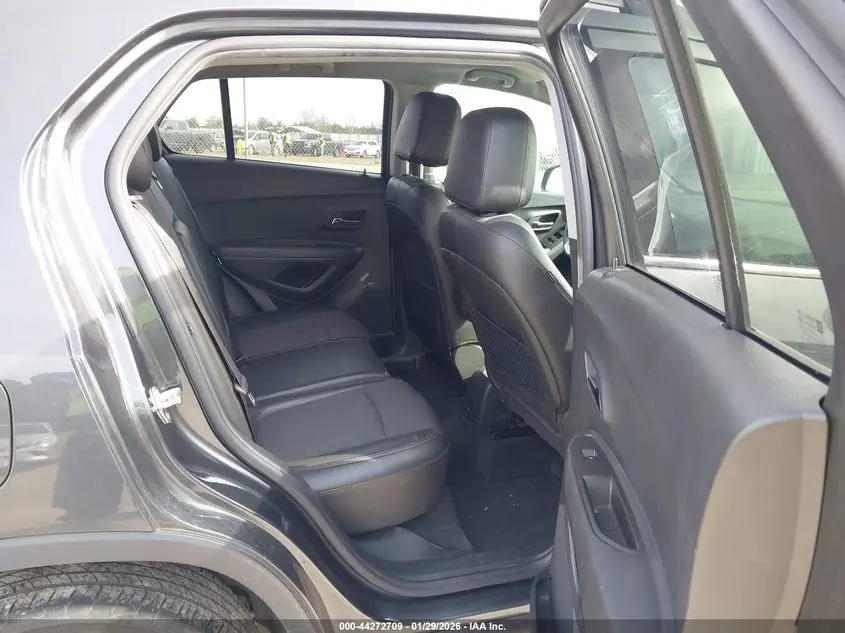 2017 CHEVROLET TRAX LT