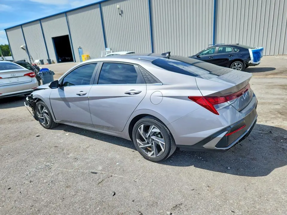 2025 HYUNDAI ELANTRA LIMITED  