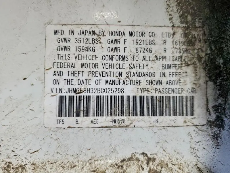 2011 HONDA FIT   