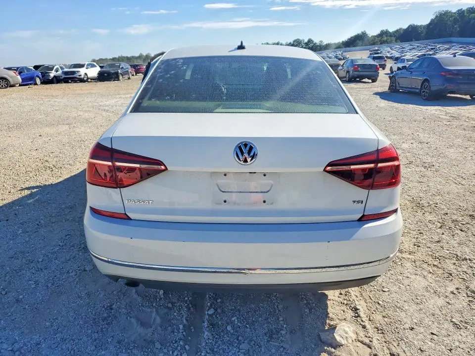 2019 VOLKSWAGEN PASSAT WOLFSBURG  