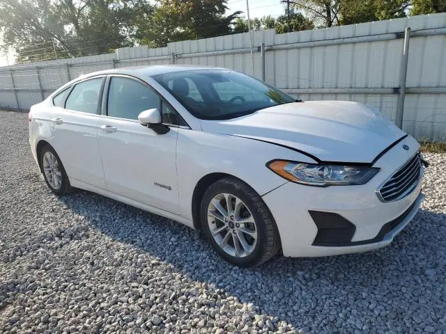 2019 FORD FUSION SE  
