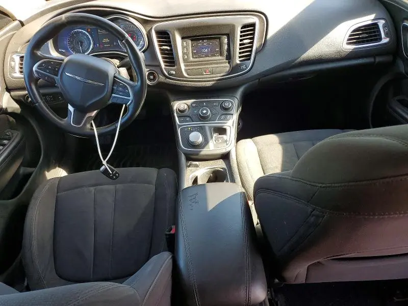 2017 CHRYSLER 200 LX  