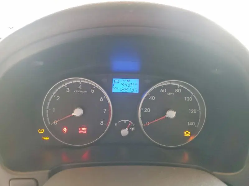 2011 HYUNDAI ACCENT GLS  