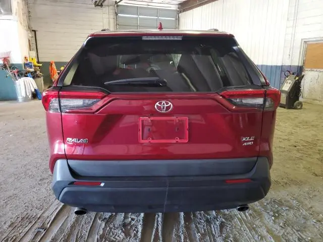 2020 TOYOTA RAV4 XLE  