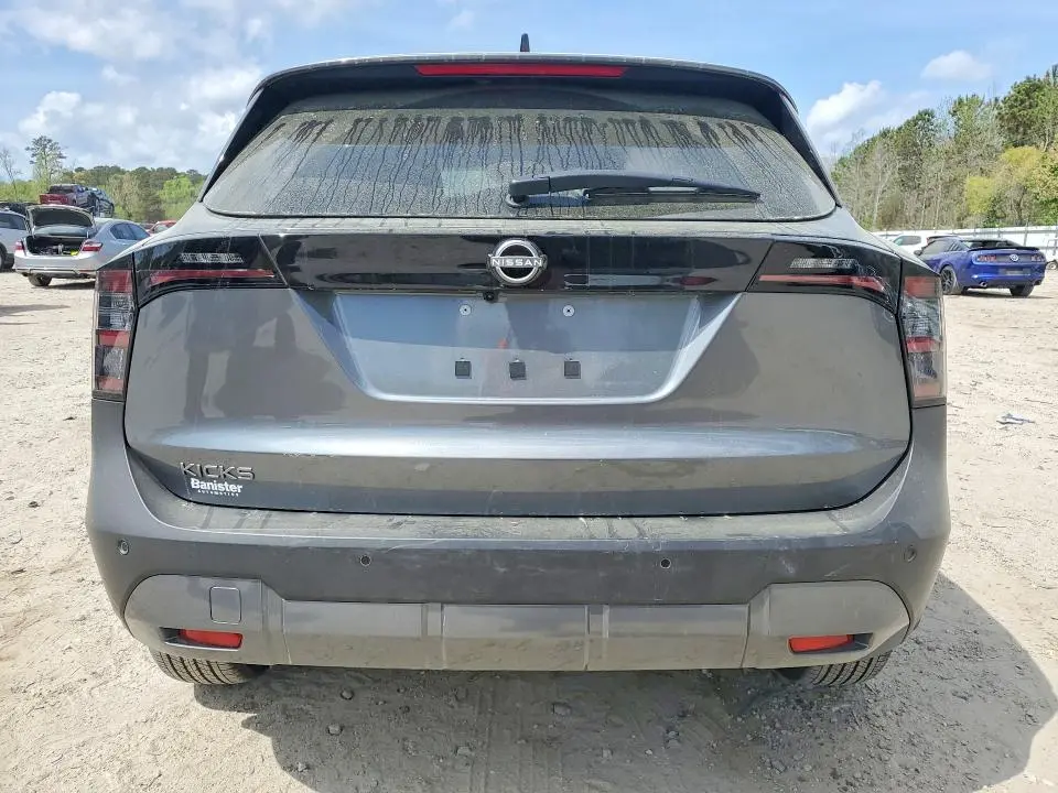 2026 NISSAN KICKS SV  