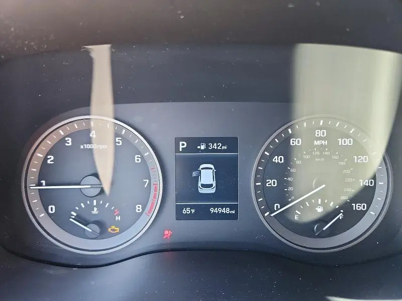 2019 HYUNDAI TUCSON SE  